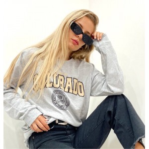 Buzo colorado gris