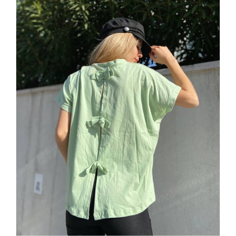 Remera moño verde